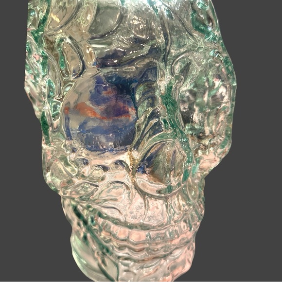 Fabulous Textured Heavyweight Glass Skull Sculpture w/ Star Lights (EUC) - Picture 3 of 15